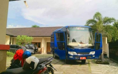 Deka Homestay, Забронировать Отель Отели Матарам с завтраком, рядом с Meru Temple, Завтраки