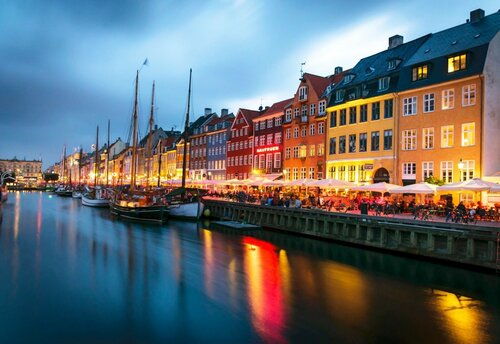 Larsbjørnsstræde 9
