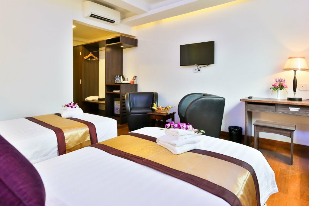 Sky Hotel Hlaing Thar Yar Yangon