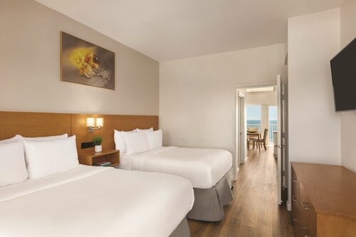 Radisson Beachfront Hotel - Panama City Beach, Забронировать Отель Панама-Сити Панхэндл Флорида