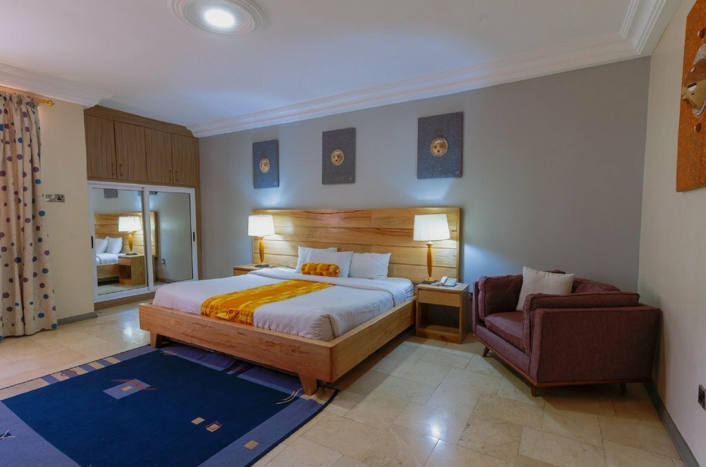 Paloma Hotel