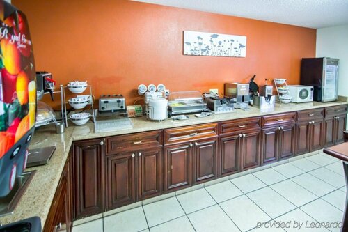 Sleep Inn Sarasota North, Забронировать Отель Отели Сарасота с завтраком, рядом с Клуб собаководства в Сарасоте, Завтраки
