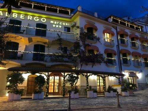 Hotel Marconi, Забронировать Отель Сперлонга Побережье Лацио, рядом с Национальный археологический музей Сперлонги