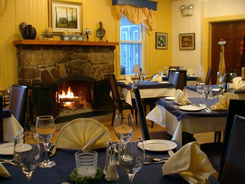 Auberge Le Clos-Joli, Rezervasyon Pansiyon / Hostel Morin Heights otoparklı oteller, Otopark