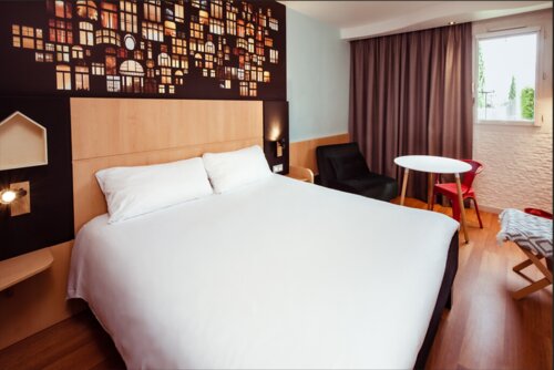 ibis Mâcon Sud, Book Hotel Hoteller i Rhône-Alps med parkering, Parkering