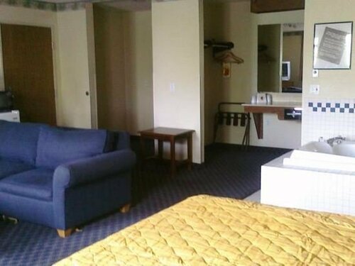 Super 8 Motel South Jordan/Sandy/Salt Lake City Area, Varaa Mini-hotelli SPA-hotellit kohteessa Sandy, SPA