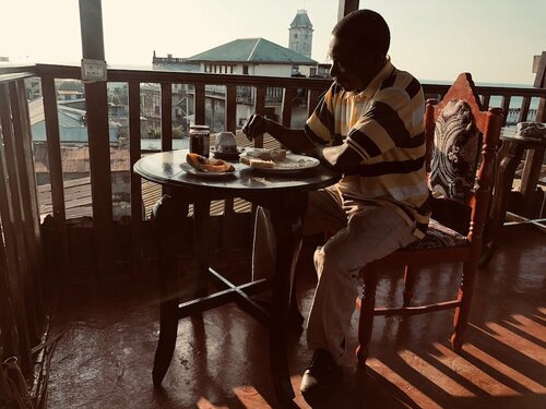 Bottoms Up, Prenota Ostello Zanzibar City 
