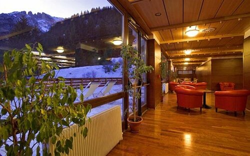 Hotel Regina e Fassa, Забронировать Отель Отели Долины Валь-ди-Фасса с парковкой, Парковка