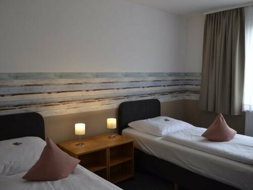 Hotel Café Galerie, Réserver Hôtel Garbsen Basse-Saxe