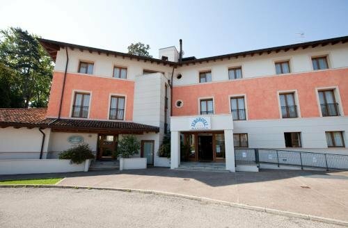 Eurohotel Palace Maniago, Забронировать Отель Маниаго Pordenone Area