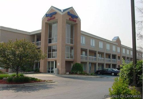 Fairfield Inn by Marriott Detroit/Madison Heights, Book Hotel Hoteller i Michigan med parkering, Parkering