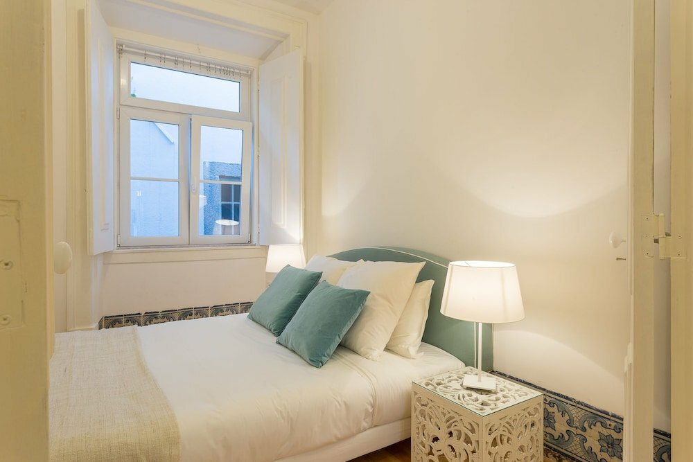 Chiado Apartment Holiday Rental In Lisbon