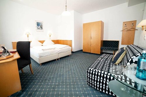 Akzent Hotel Schranne, Забронировать Отель Отели Frankenhöhe 3 звезды, 3*