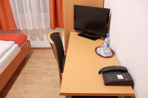 Hotel Weidenhof, Забронировать Отель Штадтмитте 