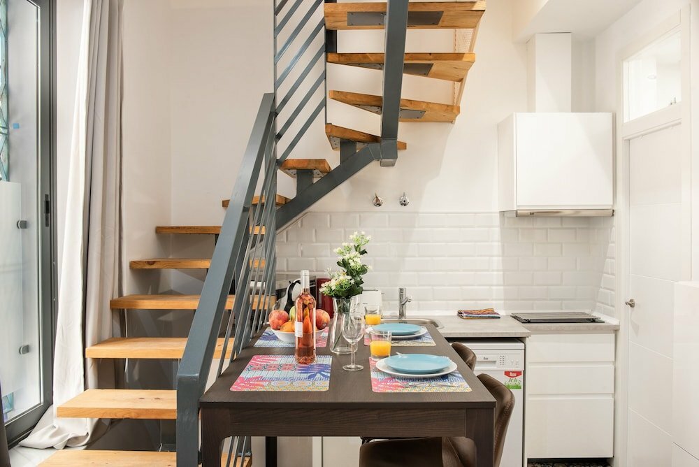 Cozy one Bedroom Duplex in the Heart of Seville. Acanthus I