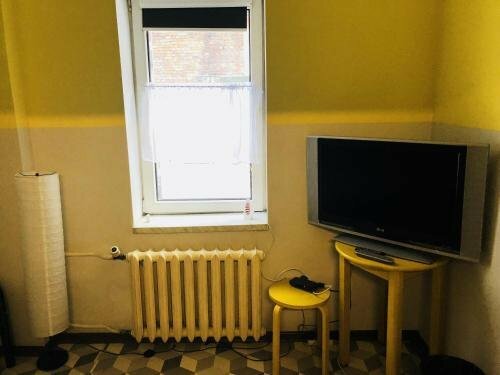 Jopi Hostel Katowice Centrum, Забронировать Хостел Катовице Katowice Urban Area, рядом с St. Mary's Church