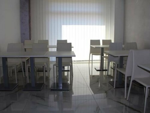 Tiburtina Hotel Holiday, Забронировать Отель Отели Рима с завтраком, рядом с Станция метро Tiburtina, Завтраки