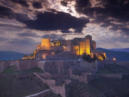 Parador de Cardona, Брондау Қонақ үй Cardona Barcelona Province