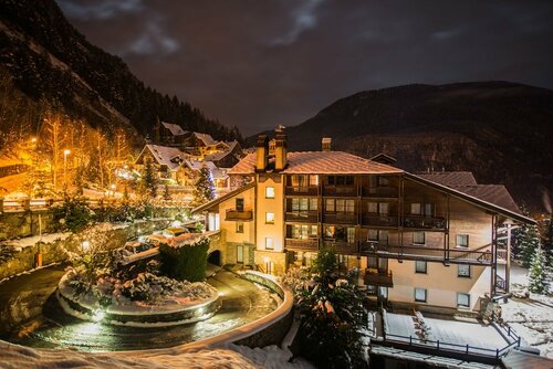 QC Hotel Monte Bianco, Забронировать Отель Бизнес-отели Курмайора, 4* 5*