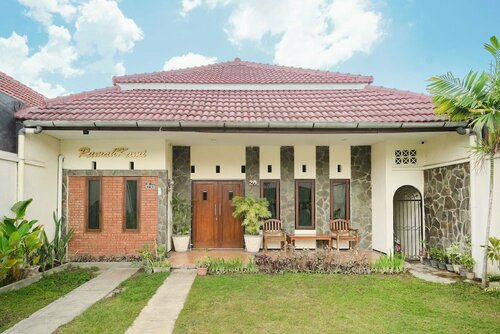 Rumah Kami Syariah by OYO Rooms, Rezervasyon Otel Kraton Yogyakarta