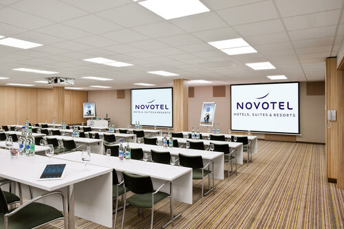 Novotel Genève Centre, Забронировать Отель СПА-отели Женевы, рядом с Парк Перл-дю-Лак, SPA-услуги