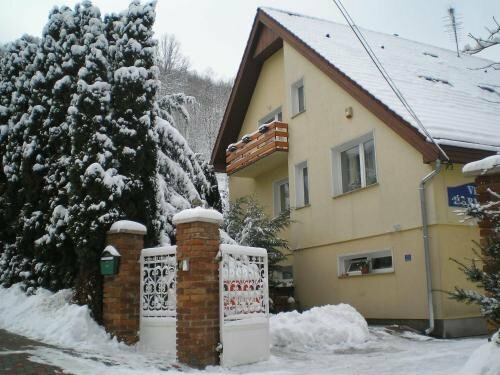 Villa Harmónia Panzió, Réserver Villa Villas à Pest, Villa