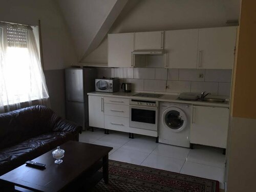 A&S Ferienwohnungen Roonstraße, Забронировать Гостевой дом Бад-Годесберг Бонн, рядом с Оздоровительный центр Курфюрстенбад