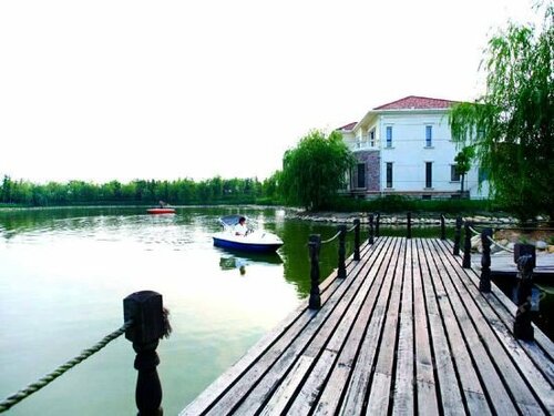 Ramada Plaza Sino-Bay Shanghai, Varaa Hotelli Fengxian Shanghai