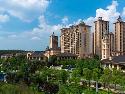 Howard Johnson Agile Plaza Chengdu, Rezerwuj Hotel Hotele w Chengdu z Basenem, Basen