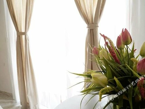 B&B La Vie en Rose, 予約 ホテル サレルノ カンパニア州, Complesso Monumentale di Santa Sofia周辺