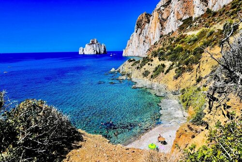 House With 3 Bedrooms in Golfo Aranci, With Wonderful sea View and Fur, Забронировать Отель Гольфо-Аранчи Изумрудный берег