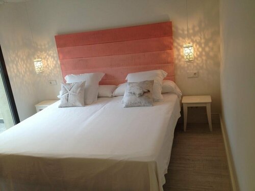 Can Segura Hotel, Забронировать Отель Сан-Фелиу-де-Гишольс Baix Empordà