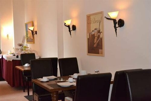 Hotel am Landeshaus, Забронировать Отель Mitte Висбаден