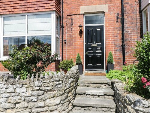 1 Roxby Terrace, Забронировать Дом для отпуска Отели North York Moors с парковкой, Парковка
