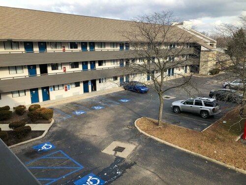 Motel 6 Columbus, OH - Quarter Horse, Book Motel Hoteller i Columbus med pool, Swimmingpool