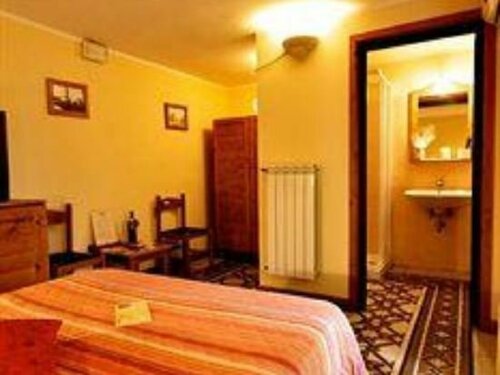 Valentino, Rezervasyon Bed and Breakfast Valenzano otoparklı oteller, Otopark