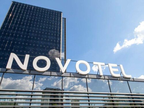 Отель Movenpick Hotel Sarajevo, Забронировать Отель Отели Сараевского кантона с бассейном, Бассейн