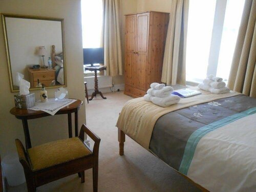 St George's House, Book Hotel Shanklin Isle of Wight