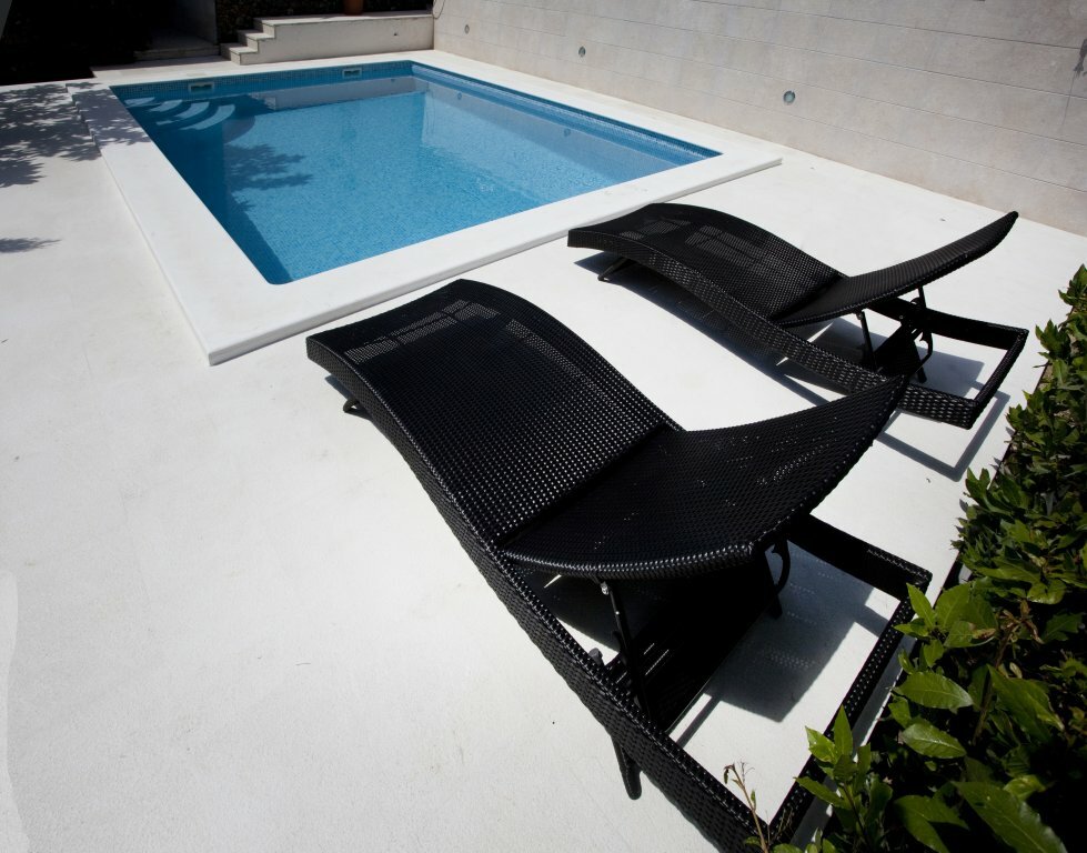 Apartments "Ruza" Baska Voda