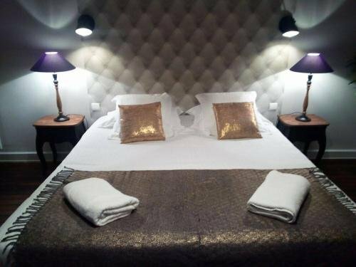 La Villa Côté Cour, Забронировать Вилла Динан Vallee de la Rance