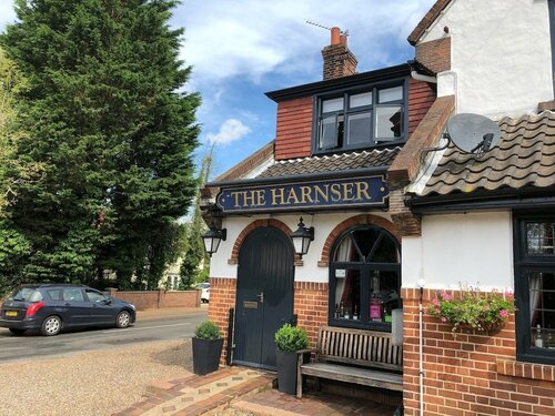 The Harnser, 예약 호텔 스탈햄 