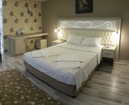 Hotel Akdag, Забронировать Отель Отели в центре Ушак с завтраком, отели в центре Ушак с завтраком