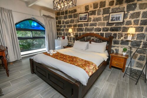 Shirat Hayam Boutique Hotel, Забронировать Бутик-отель Тверия Тивериадское озеро