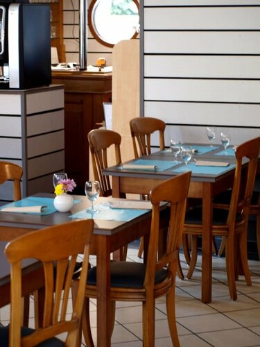 Hôtel du Fer à Cheval, Book Hotel Yenne Rhône-Alps