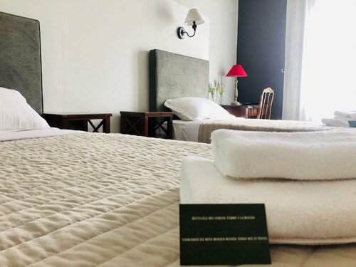 Hotel Le Cro-Magnon, Reserva ahora Hotel Hoteles en Aquitania con piscina, Piscina