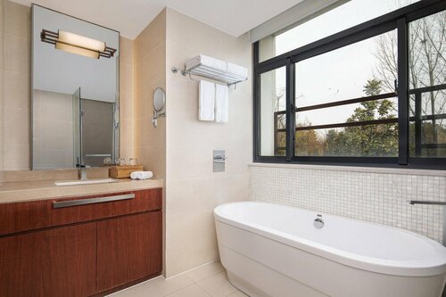 Wuxi Marriott Hotel Lihu Lake, Prenota Hotel Hotel a Jiangsu con parcheggio, Parcheggio