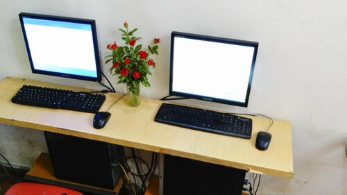 Hanoi Funny Hotel, Забронировать Отель Отели в центре Ханоя с завтраком, отели в центре Ханоя с завтраком