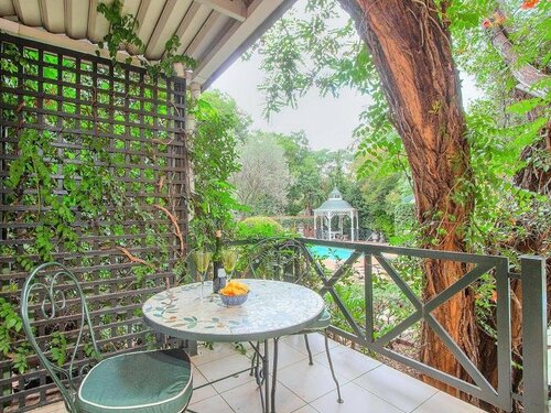 The Exclusive Guesthouse, Забронировать Гостевой дом Отели Гаутенг с бассейном, Бассейн