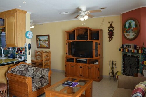Casa de Juega - 3 Br townhouse by RedAwning
