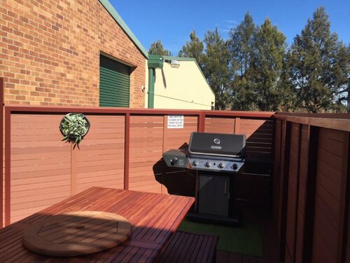 Westside Studio Apartments, Забронировать Апартаменты/квартира Армидейл New England NSW
